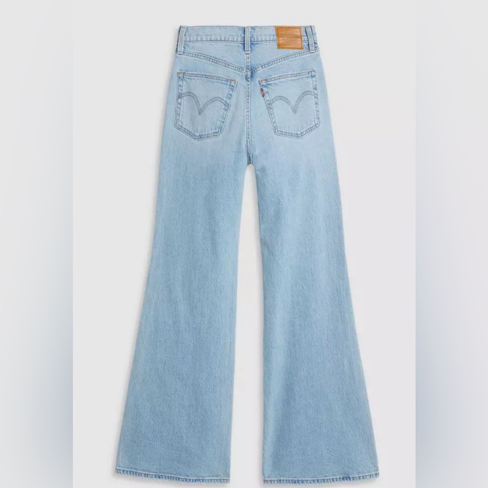 Levi’s Ribcage Bell Women’s Jeans - Picture 7 of 8